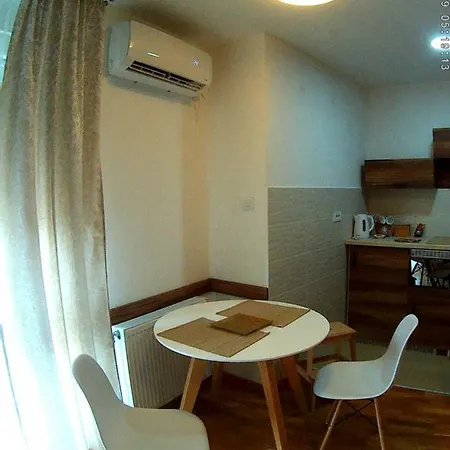 Uki-modern With Parking Apartmán Novi Sad