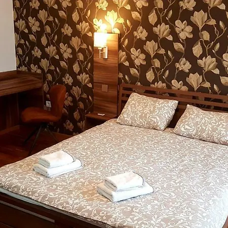 Uki-modern With Parking * Novi Sad