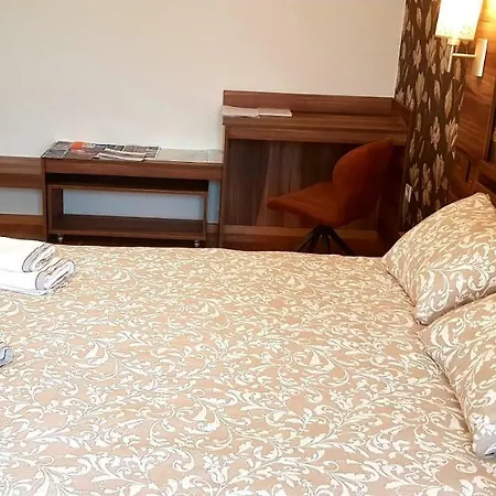 Uki-modern With Parking * Novi Sad